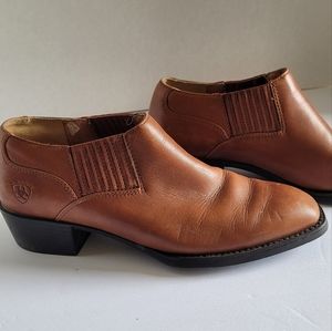 Women's Ariat leather shoes size 6.5
